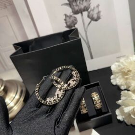 Chanel-Chain-Of-Stars-Earrings-2