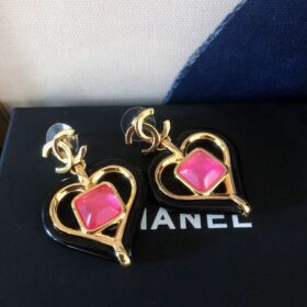 Chanel-Heart-Earrings-3-1