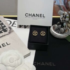 Chanel-Hollow-Earrings-1