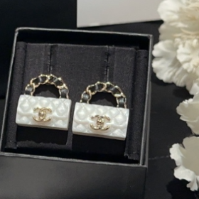 Chanel-Rhombus-CF-Earrings-4