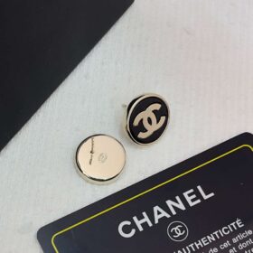 Chanel-Round-Earrings-4