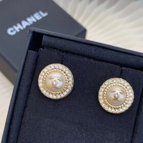 Chanel-Round-Pearl-Earrings-1