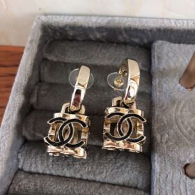 Chanel-Square-Earrings-1