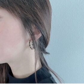 Chanel-Star-Earrings-3