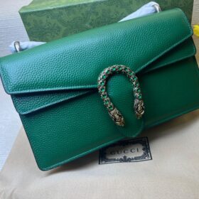 Gucci-Dionysus-Shoulder-Bag-1