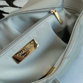 Chanel-classic-flap-bag