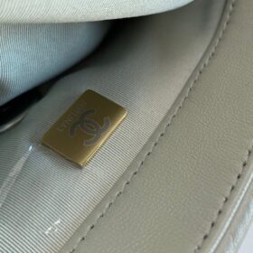 Chanel-classic-flap-bag