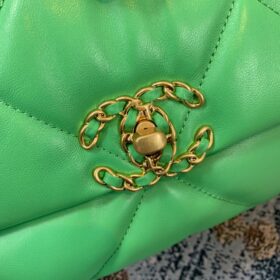 212488-1_20Chanel_2019_20Flap_20