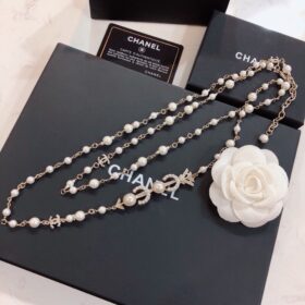 accessories-pearl-necklace-logo-cc-1-e1685433487681