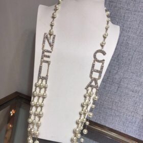 c-h-a-n-e-l-necklace-1-e1685434547669