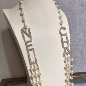 c-h-a-n-e-l-necklace-1-e1685434547669